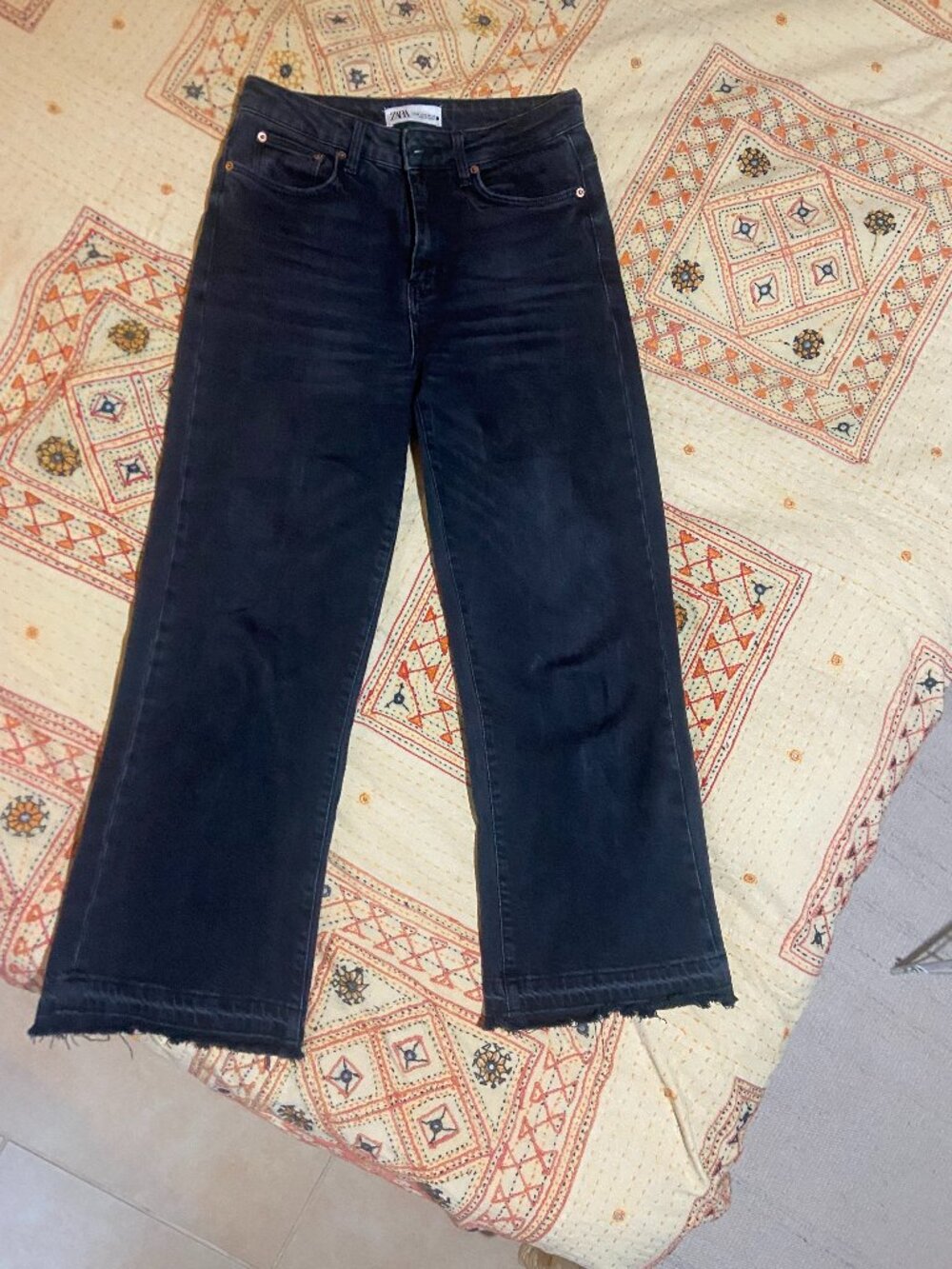 Zara cropped jeans